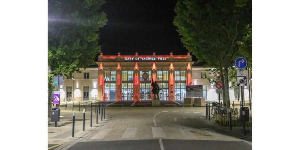 Studio Equipe Hyper Centre De Valence 발랑스 외부 사진